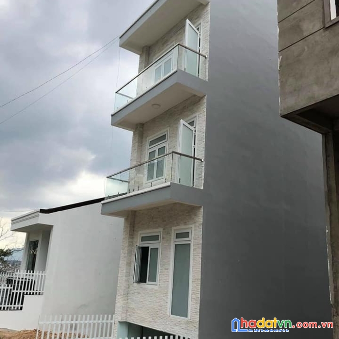 Giảm giá bán gấp dãy trọ ngay trung tâm đường thông thiên học, phường 2, đà lạt