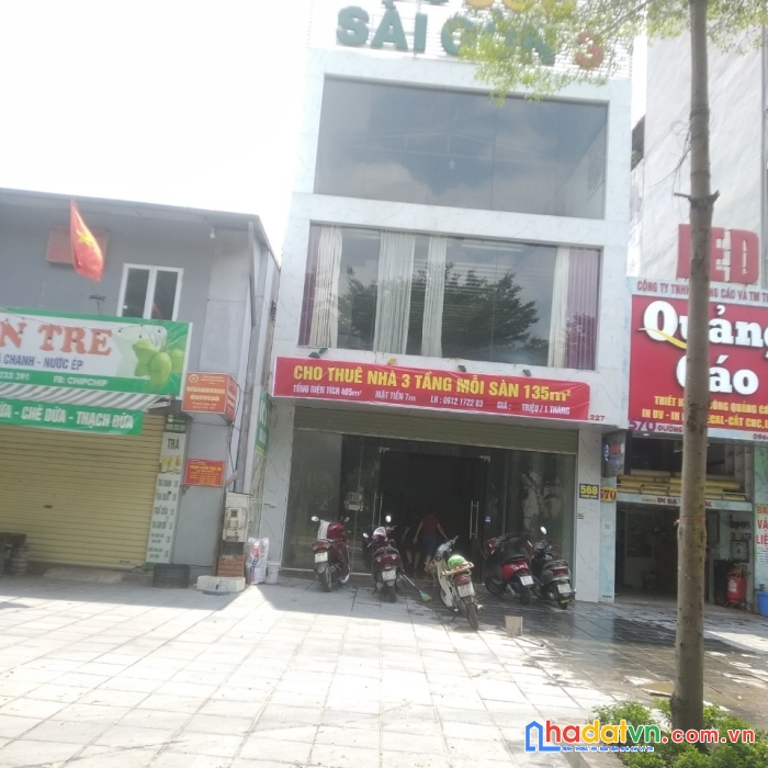 Chính chủ cho thuê nhà 3 tầng mặt phố số 568 đường bưởi, vỉa hè 18m, cho thuê lâu dài