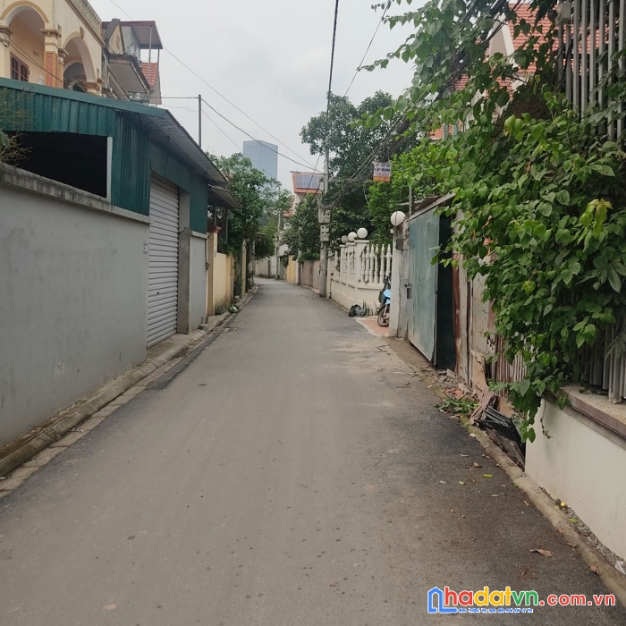 Bán đất ngọc động - ô tô vào đất - 2 thoáng - giá rẻ - đón tương lai.