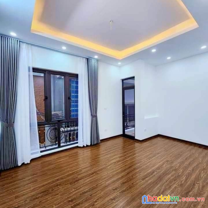 Bán nhà mặt ngõ thông rộng 4m - gần phố 500m ra trường đại học bách khoa x dt:45m2 x mt: 6m x 5