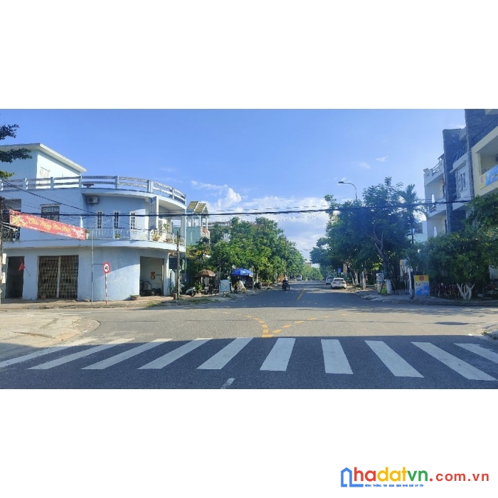 Cần bán đất mt phùng hưng, đất vị trí đẹp, nằm ngay sau lô biệt thự nguyễn tất thành