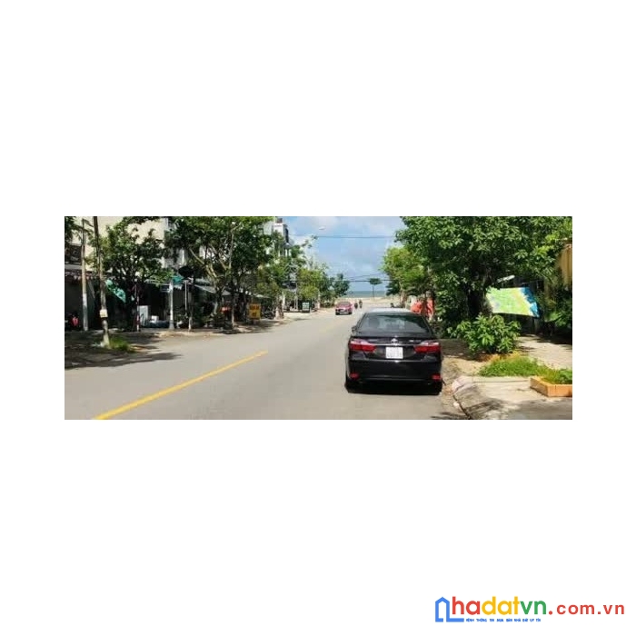 Cần bán đất mt phùng hưng, đất vị trí đẹp, nằm ngay sau lô biệt thự nguyễn tất thành