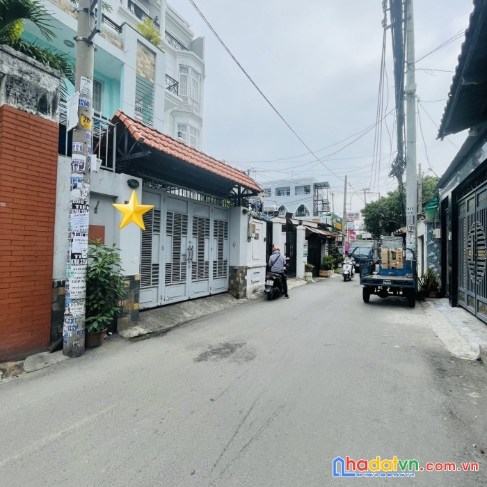 Nhà hẻm xe hơi nguyễn văn lượng gò vấp 4x14m 3 tầng btct, 4pn chỉ 4 tỷ 3