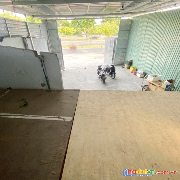 Cho thuê nhà mặt tiền võ văn kiệt p10q6 - giá : 20 triệu