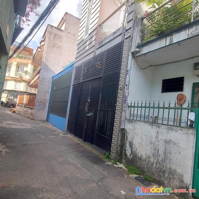 Tân sơn nhì ,tân phú,60m2 , hia mặt hẻm xe hơi thông, ngộp cần bna gấp