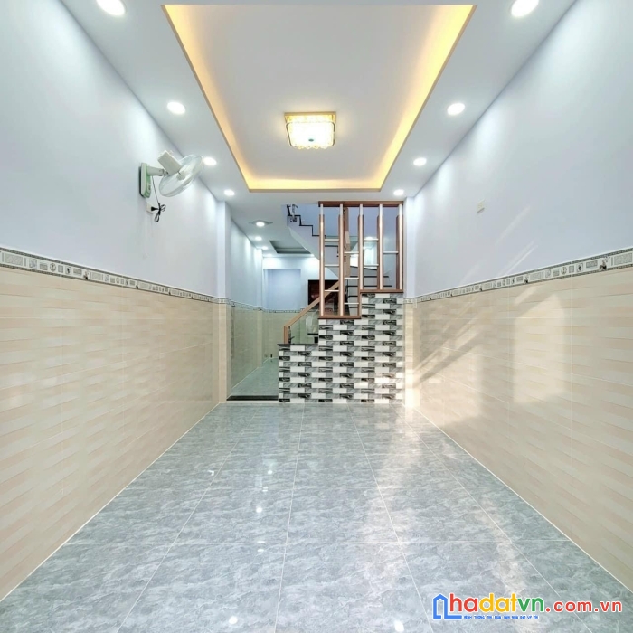 Nhà 2,5 tỷ nguyễn sỹ sách, cạnh chợ tân trụ, hẻm xe hơi cách 5m