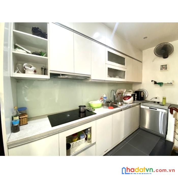 Nhà đẹp ở luôn tây sơn - 3 ngủ - mặt tiền rộng - cách phố 40 mét 4 tỷ lh 0966037496