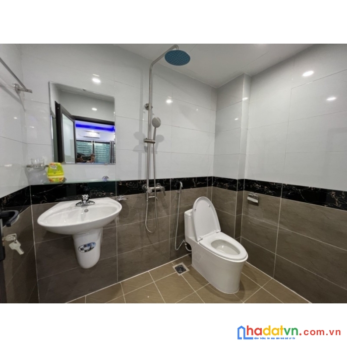 Hiếm nhà thái hà 44m2  4 tầng, nhà đẹp ở ngay, 3 bước ra phố, ngõ thông nhiều hướng, lh 0966037496