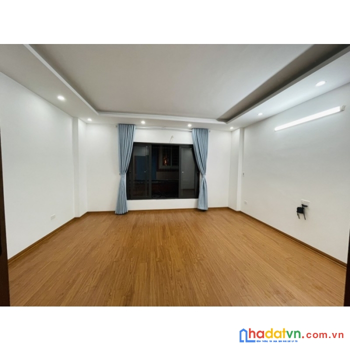 Bán nhà trường chinh ở luôn 40m2 x 4t, ngõ thông tứ phía. tiện ích ngập tràn, nhỉnh 3 tỷ, lh