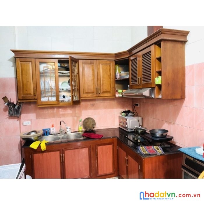 Bán nhà đê la thành 26m2 x 4t, 2.8 tỷ, ngõ thông, 2 thoáng, lh 0966037496