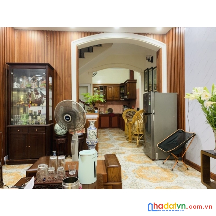 Bán nhà đê la thành 26m2 x 4t, 2.8 tỷ, ngõ thông, 2 thoáng, lh 0966037496