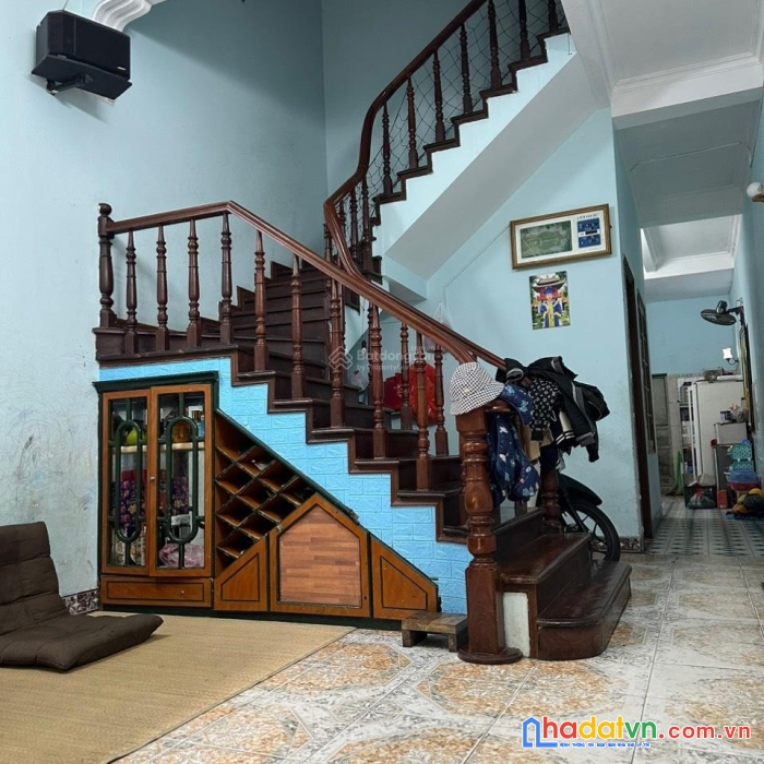Cơ hội đầu tư sinh lời cao, bán nhà 4 tầng sổ đỏ 10,8 tỷ tại cầu giấy, hà nội.