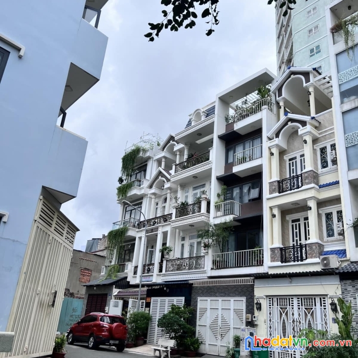 Bán gấp nhà 5 tầng, khu dân cư vip tô hiệu, tân phú, ngay công viên