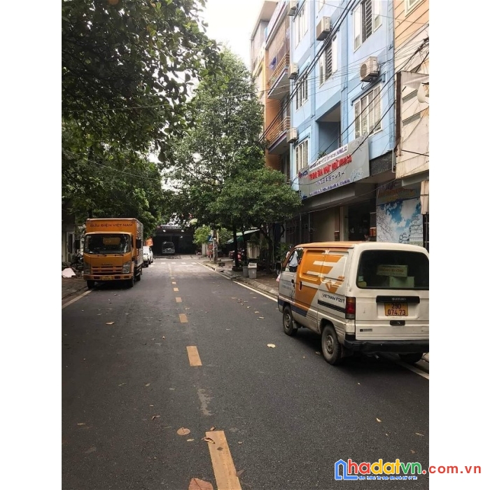 Cần bán gấp nhà thái định cư la khê 45m2 mt4.6m chỉ 7.8 tỷ phân lô vỉa hè ô tô trành kinh doanh