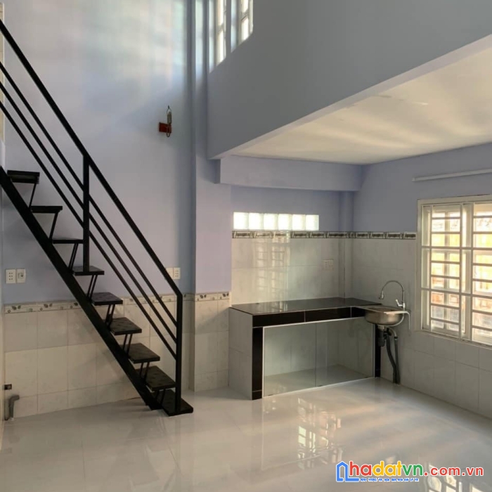 Bán nhà mặt tiền hơn 6 m huỳnh tấn phát ,tân phú, quận 7.
giá 3 tỷ 200,dt 34.6 m2(6.5 x 7m)