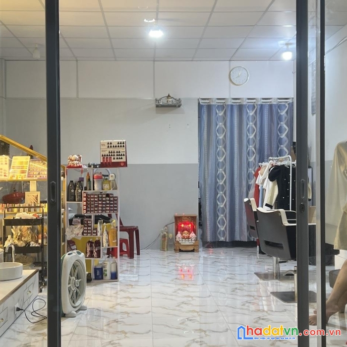 Cần sang nhanh tiệm nail - mi - tóc vị trí đẹp tại quận 12