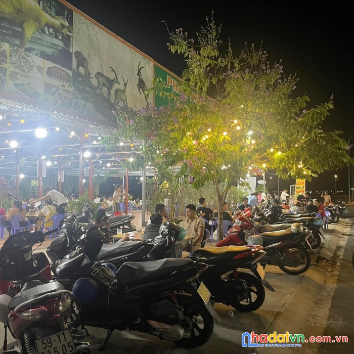 Cần sang lại quán nhậu buổi tối ngay trung tâm quận 1,  liên hệ: 0774433845