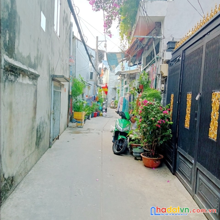 Nhà bán hẻm c1 phạm hùng xã bình hưng- bình chánh - giá : 1.7 tỷ