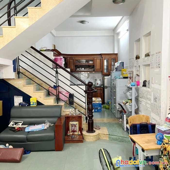 Nhà 2 tầng nở hậu hẻm ô tô đường âu dương lân p3q8. giá 5 tỷ tl