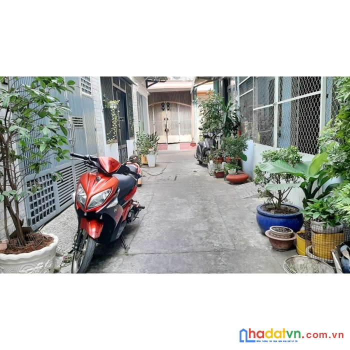Nhà 2 tầng nở hậu hẻm ô tô đường âu dương lân p3q8. giá 5 tỷ tl