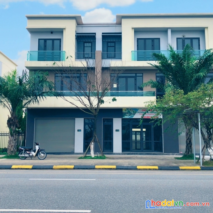 Bán nhà mặt phố trục đường hữu nghị 56m, kinh doanh sầm uất kđt singapore, dự án centa city