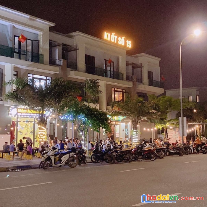 Bán nhà mặt phố trục đường hữu nghị 56m, kinh doanh sầm uất kđt singapore, dự án centa city