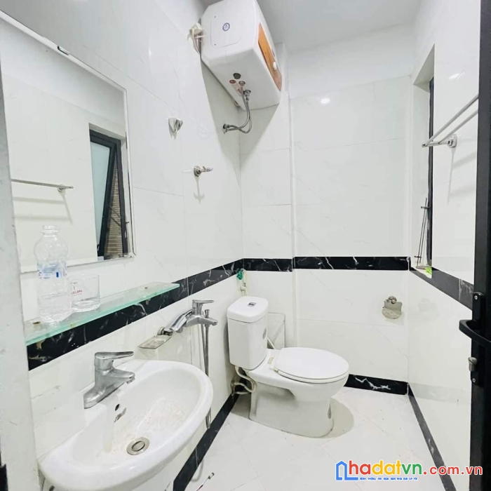 Bán nhà mới đẹp chính kinh thanh xuân 30m 6 tầng ngay sát ô tô tránh 4.5 tỷ