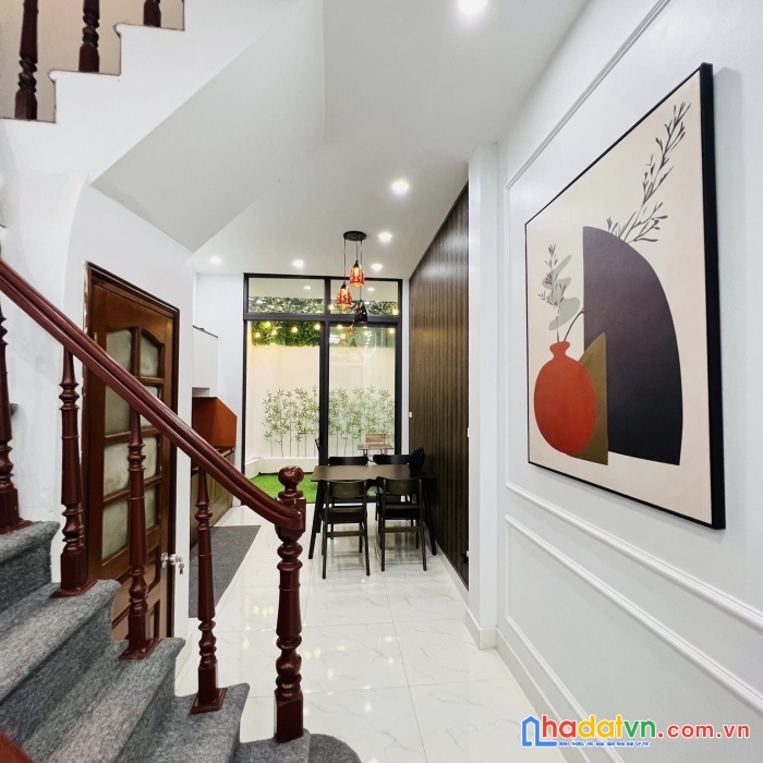 Bán nhà mới đẹp khu dân trí cao đê la thành đống đa 56m 4 tầng 5.2 tỷ