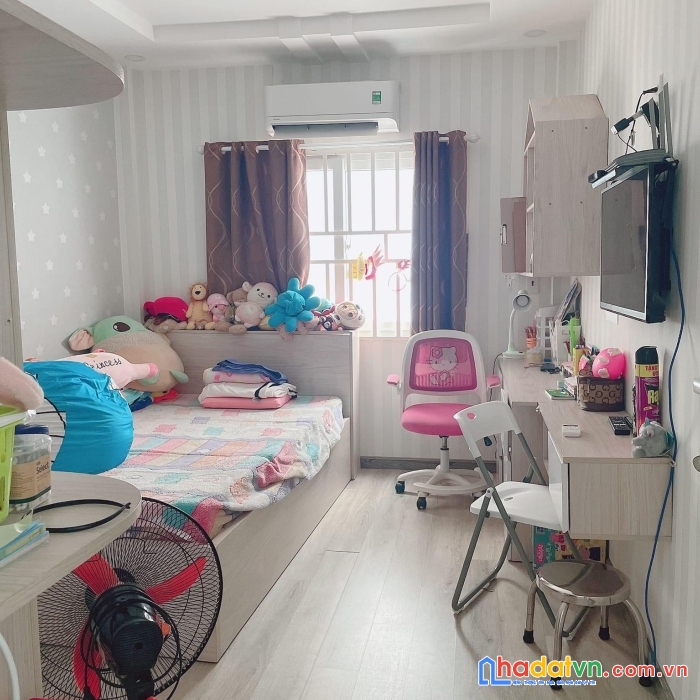 Bán nhà mặt tiền đang kd đặng văn ngữ, pn, khu sầm uất, 4 tầng, 4pn, 45m2, 12 tỷ