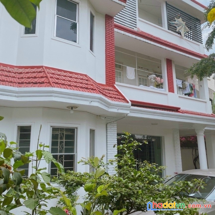 Giảm mạnh 3 tỷ !!! bán gấp biệt thự bình lợi 3 tấm 110m2 view sông chỉ 11,5 tỷ tl