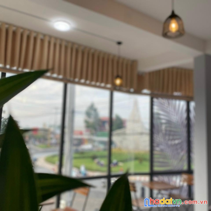Cần sang nhanh quán cafe taka vòng xoay đại lộ đông tây - vị trí đẹp