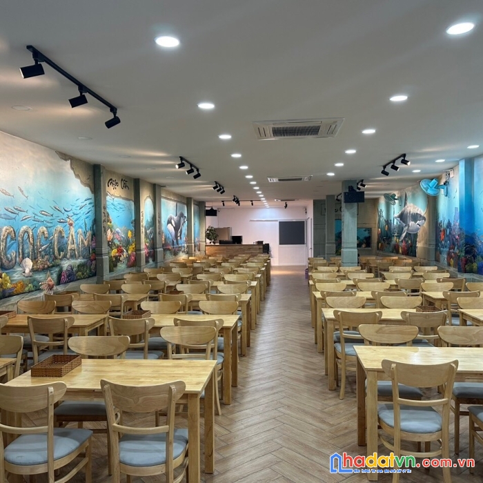 Cần sang nhanh nhà hàng bún cá - vị trí đẹp tại quận 7