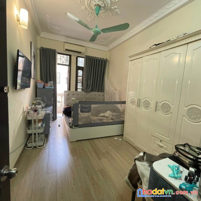 Bán nhà ngõ rộng nguyễn phúc lai đống đa 40mx 4 tầng ngay sát ô tô 4.5 tỷ