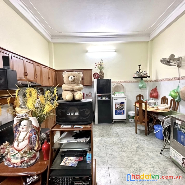 Bán nhà đẹp, khang trang, nở hậu phố vọng hai bà trưng 67 mx 4 tầng 5.8 tỷ