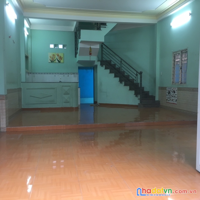 Chính chủ cho thuê nhà nguyên căn 80m2 3 mặt tiền hẻm 985, q.tân bình
