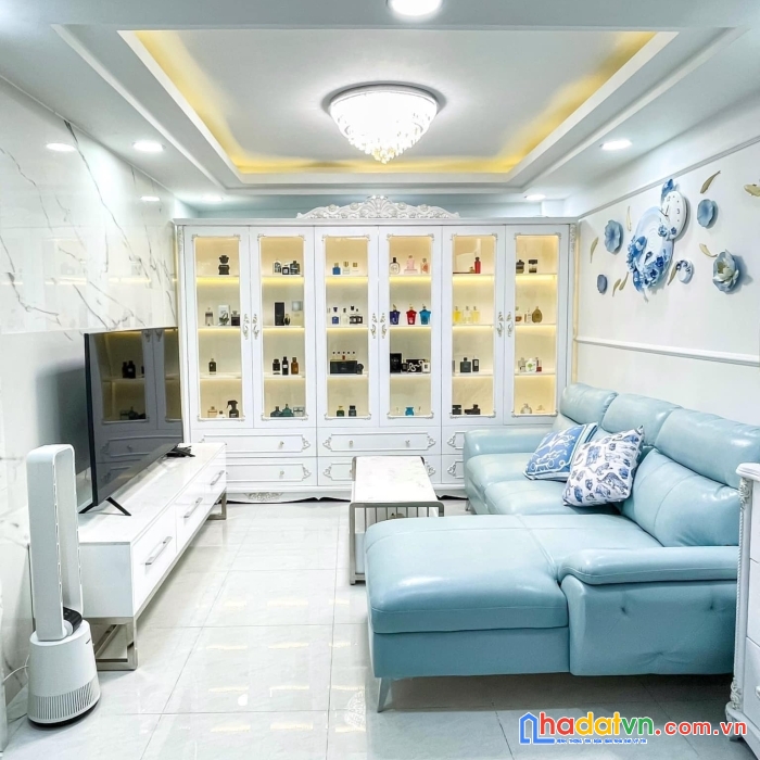 Nhà bán nguyễn thái sơn, 5 tầng xe hơi đậu gần cửa chỉ 4,x tỷ thuong lượng chủ