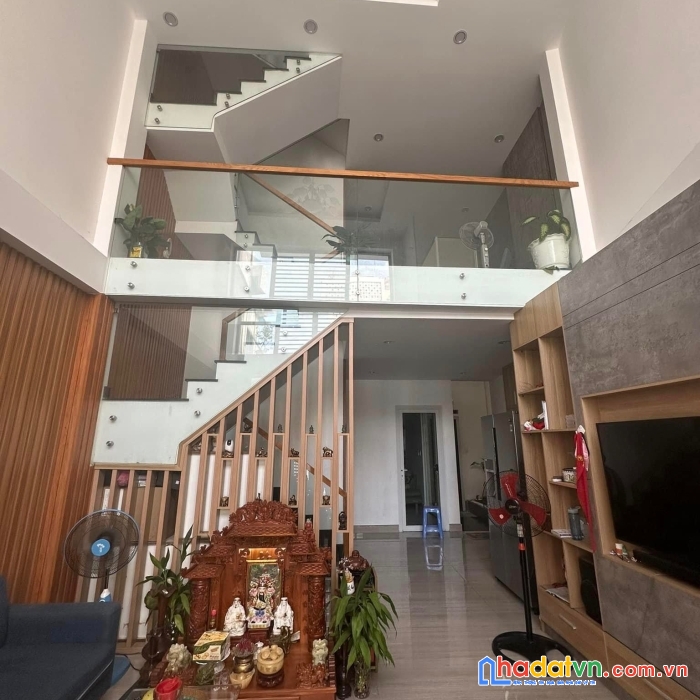 Mtkd đỉnh, 6 tầng mới đẹp, thang máy, khu vip trần hữu trang, pn, xh ngủ nhà, 84m2, 17.9 tỷ
