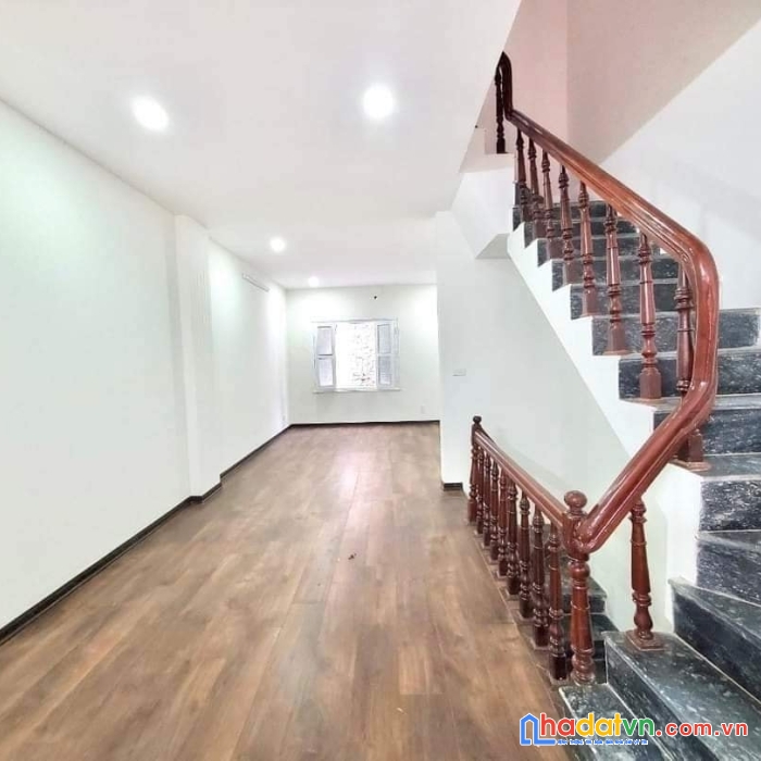Bán nhà trần duy hưng 50m x 5 tầng, mt: 4m