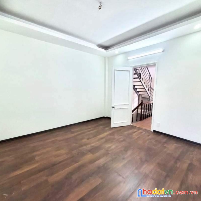 Bán nhà trần duy hưng 50m x 5 tầng, mt: 4m