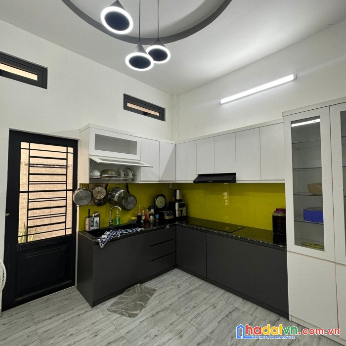 Bán nhà hxh, kế bên aeon bình tân 3 tầng 67m2 chỉnh nhỉnh 7 tỷ
