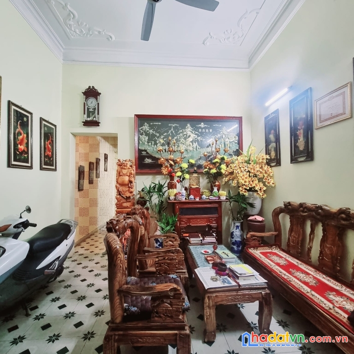 Bán nhà ngõ 69 hoàng văn thái 65m x 5 tầng, mt: 4.3m, sổ nở hậu