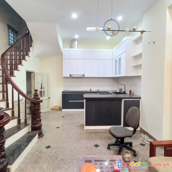 Bán nhà đẹp phố khương đình ôtô đỗ cổng 54m2 5tầng mt 5m chỉ 5,95 tỷ.