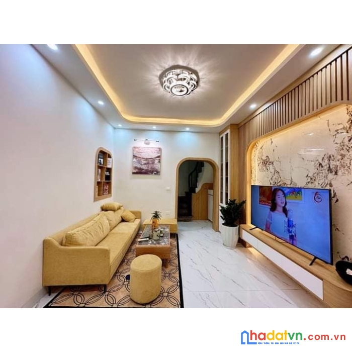 Bán nhà đẹp trung tâm phố cổ 30m ra mặt phố lò đúc dt:33m2 4 tầng mt:4.3m 3 phòng ngủ chủ để lại