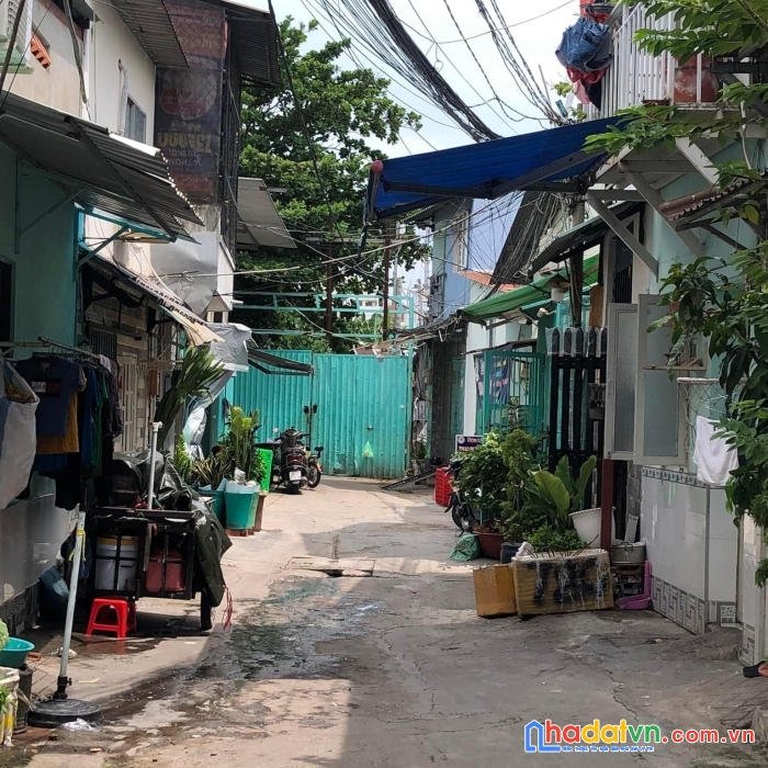 Nhà có dòng thu nhập hàng tháng 200tr-- sau lưng chợ tân quy-quận 7