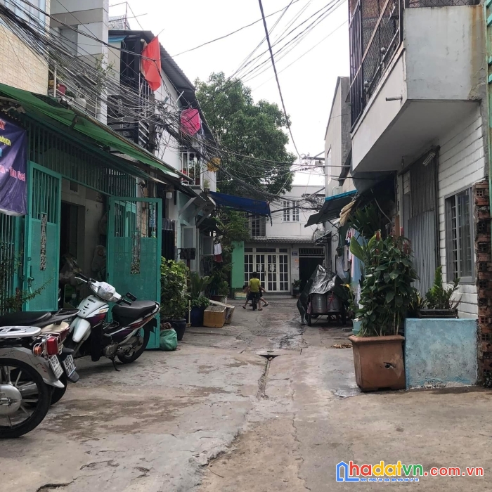 Nhà có dòng thu nhập hàng tháng 200tr-- sau lưng chợ tân quy-quận 7