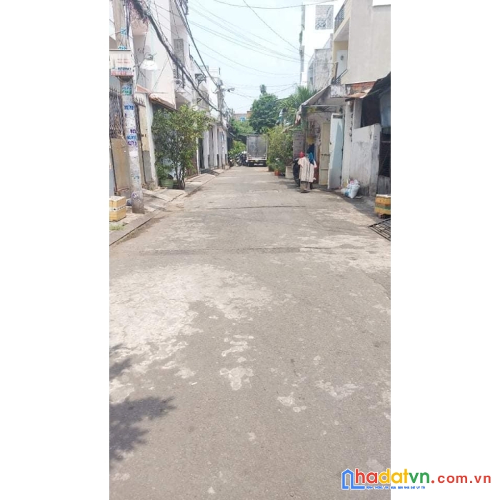 Bán nhà đường bình trị đông, 3 tầng, 80m2 hẻm xe tải,chỉ 5 tỷ.