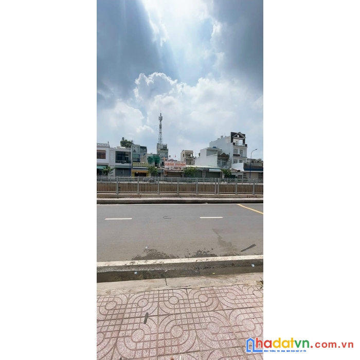 Bán nhà mặt tiền kênh nước đen, 100m2,giáp tân kỳ tân quý