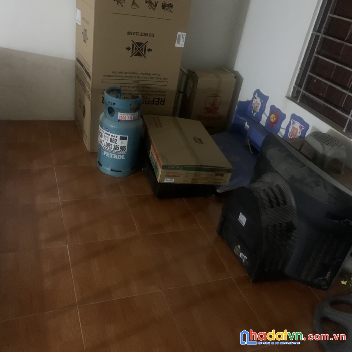 Quá rẻ 1ty350tr có nhà c4 đổ trần, 31m- la tinh - ngay gần vành đai 4.0 + chợ - cách 10m là ngõ oto