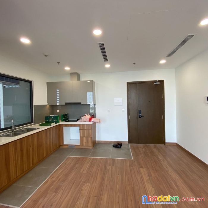 Cần bán căn hộ cc cao cấp eco green saigon quận 7