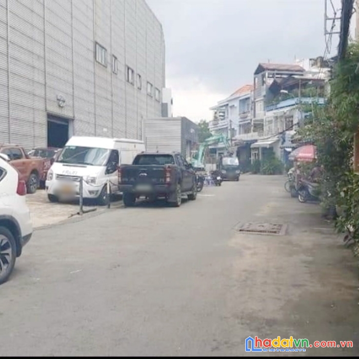 Cho thuê nnc hẻm ôtô đường âu dương lân p3q8. giá 8 triệu